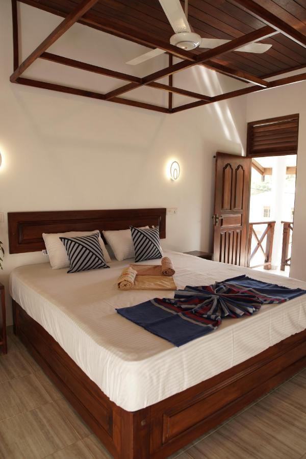 Surf Nest Hiriketiya Hotel Dikwella Ngoại thất bức ảnh
