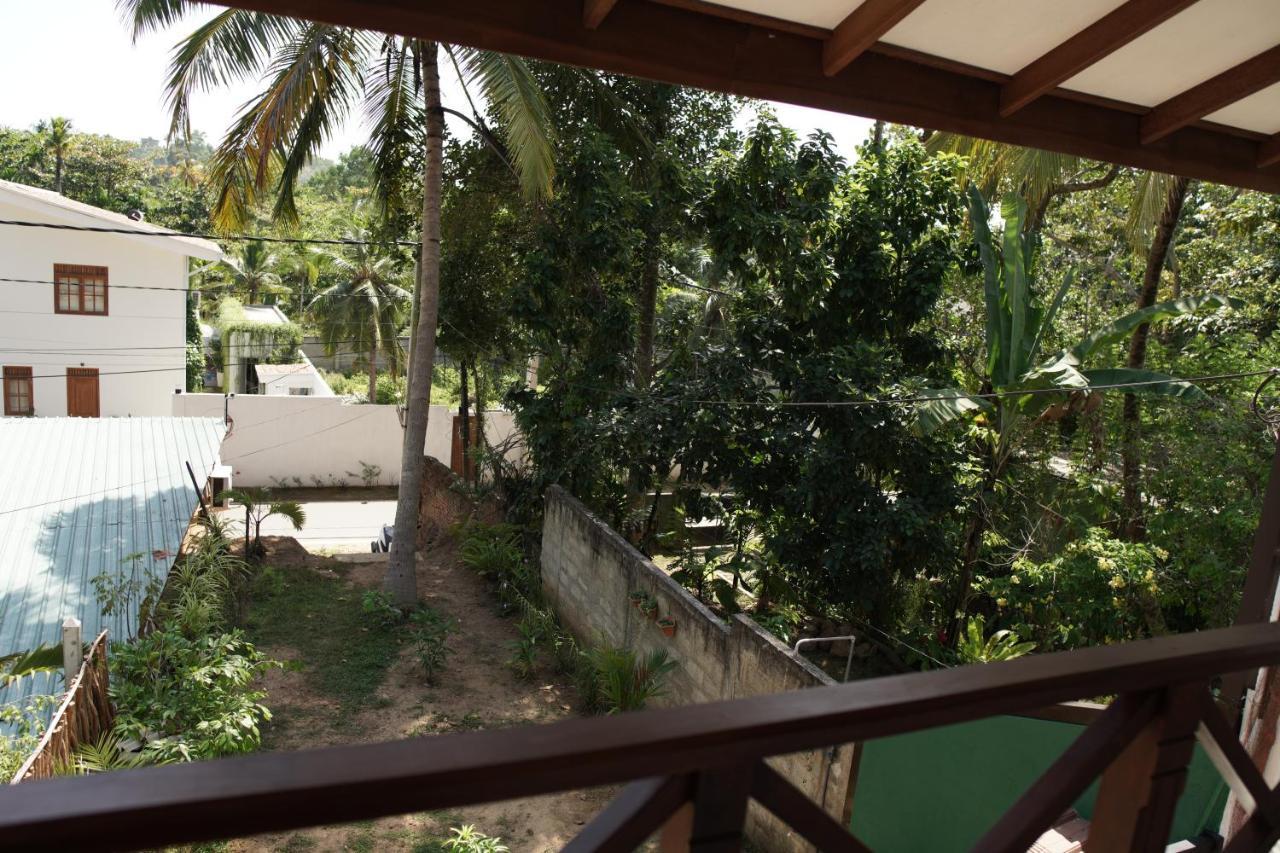 Surf Nest Hiriketiya Hotel Dikwella Ngoại thất bức ảnh