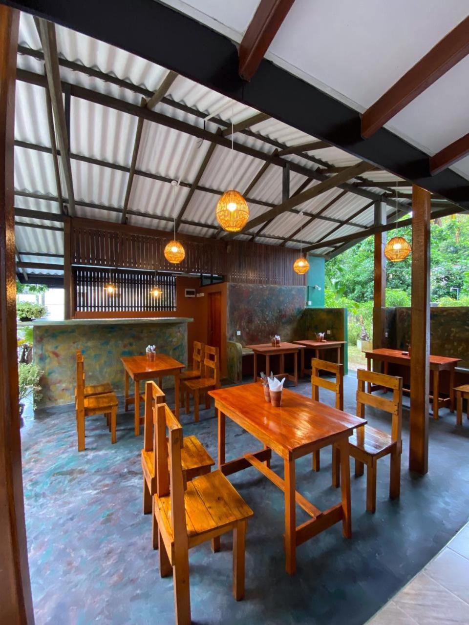 Surf Nest Hiriketiya Hotel Dikwella Ngoại thất bức ảnh