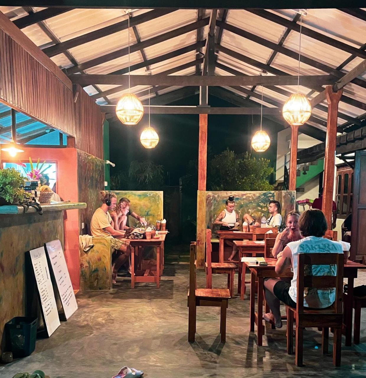 Surf Nest Hiriketiya Hotel Dikwella Ngoại thất bức ảnh